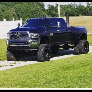 Meet your Posher, Ace